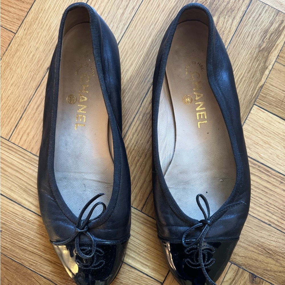 Chanel Black Leather Ballet Flats